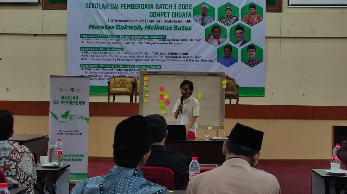 Pelatihan menulis dan jurnalistik Sekolah Dai Pemberdaya Batch 8