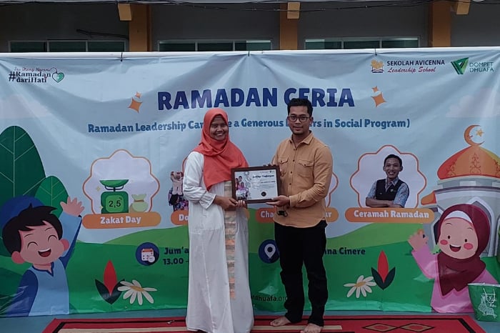 Bekerja sama dengan Dompet Dhuafa, SD Avicenna Cinere menggelar Ramadan Ceria.