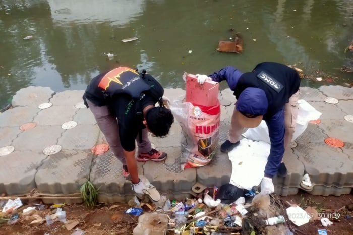 Edukasi kelestarian sungai DMC Dompet Dhuafa