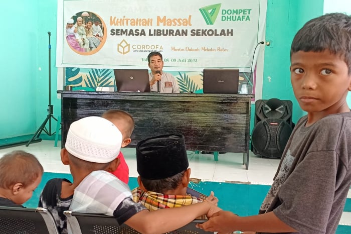 Dai Pemberdaya Sultra gelar Khitan Massal 