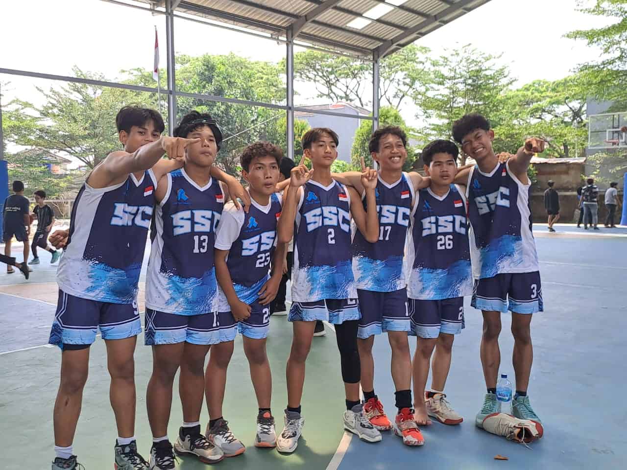 Tim Basket Putra SMA SMART Cibinong bawa pulang gelar juara