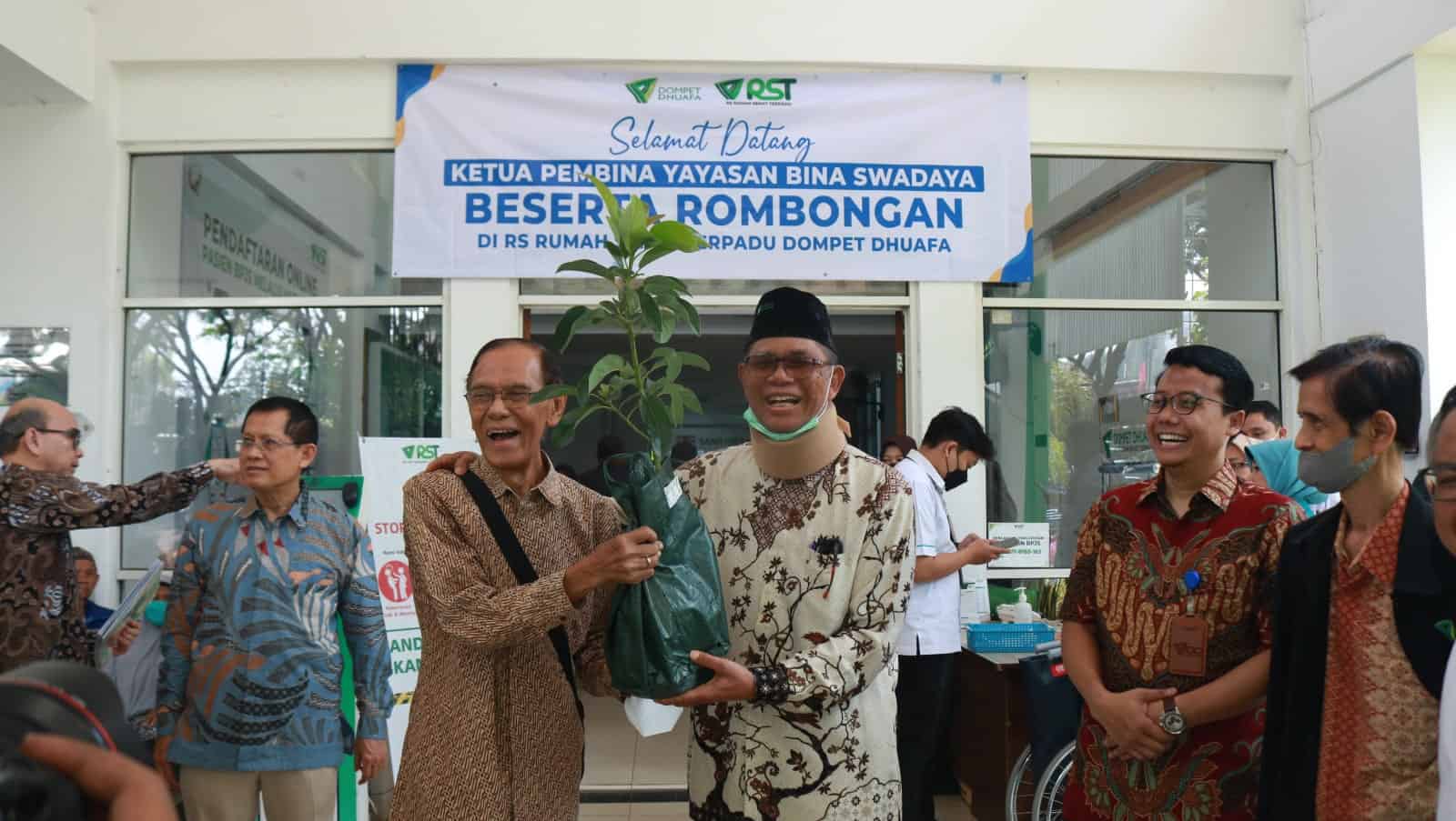 Kunjungan Bambang Ismawan ke RST Dompet Dhuafa