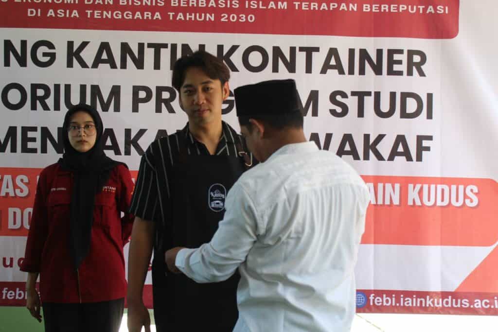 Program Kantin Kontainer di FEBI IAIN Kudus.