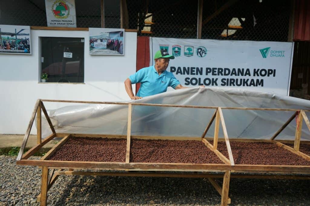 Tani Kopi Solok Sirukam