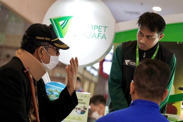 Parni Hadi Sambangi Gerai Layanan Zakat Dompet Dhuafa di Kemang Village