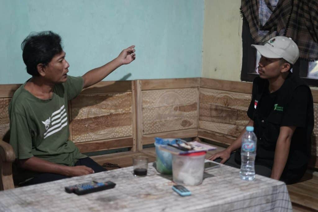 Darmiko (50) tinggal di sebuah kontrakan yang disewakan oleh salah satu warga di Desa Tamansuruh.