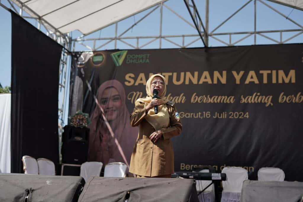 Sambutan oleh Ibu Camat Leuwigoong, pada hari lebarannya anak yatim, yaitu 10 Muharram 1446, pada Selasa (16/07/2024).