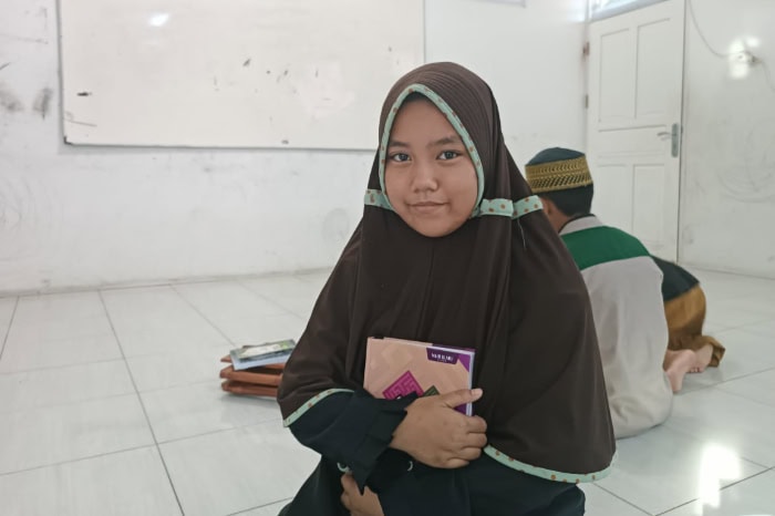 Nuraida, seorang yatim dari Kalimantan Utara yang yang kembali semangat untuk belajar karena diberi akses pendidikan oleh Almarhamah dan MPZ Dompet Dhuafa