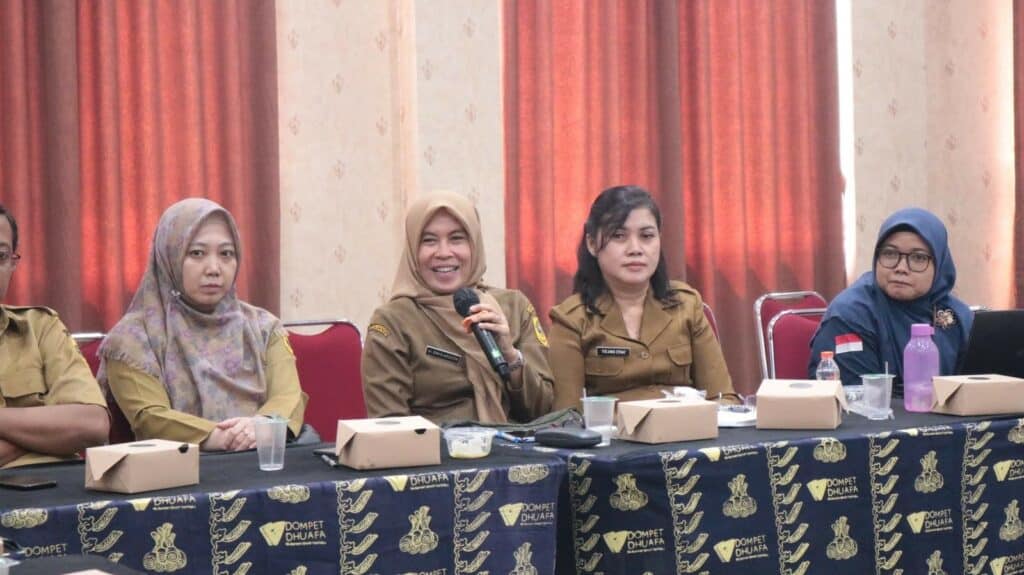 Sesi diskusi antara RST Dompet Dhuafa dan Dinas Kesehatan Bogor.