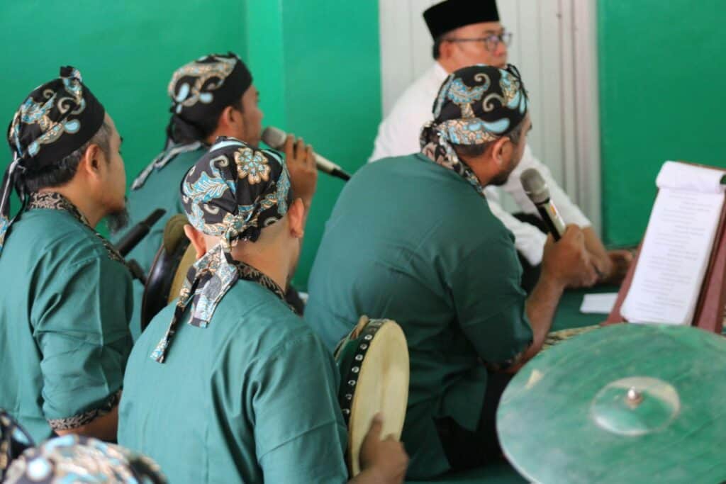 Penampilan marawis dari warga binaan, menambah semarak suasana hari itu.