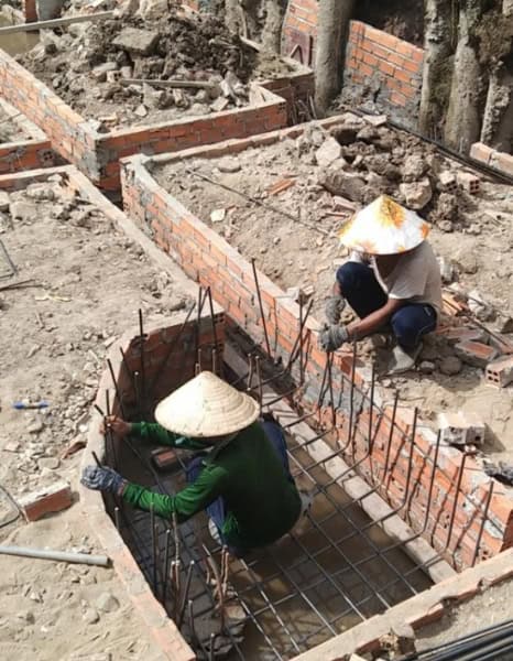 Proses pembangunan Masjid Salamad Indonesia di Long Xuyen, An Giang, Vietnam oleh sinergi Humanitarian Forum Indonesia (HFI) pada Agustus-September 2024.