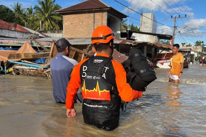 Respons cepat DMC Dompet Dhuafa atas bencana banjir di Aceh Tamiang.