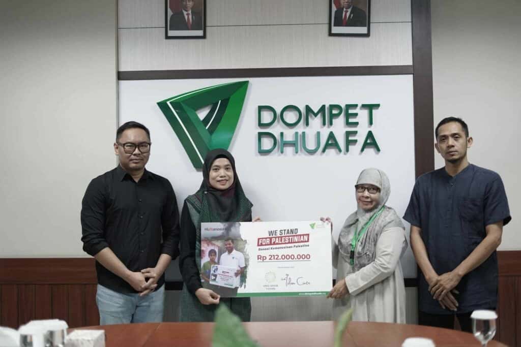 Yayasan Amal Khair Yasmin dan Gerakan Islam Cinta (GIC) menyerahkan donasi Palestian tahap dua melalui Dompet Dhuafa, Kamis (29/08/2024), di Gedung Philanthropy, Jakarta Selatan.