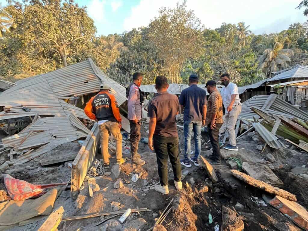 DMC bersama tim respon gabungan melakukan asesmen kebutuhan dasar dampak erupsi Gunung Lewotobi Laki-laki di NTT, Rabu (06/11/2024).