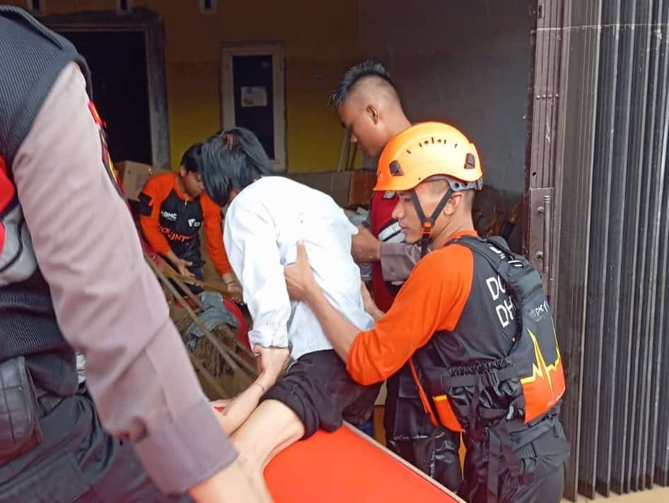 DMC Dompet Dhuafa merespons cepat banjir Pekalongan dan melakukan asesmen daerah terdampak, Rabu (27/11/2024).