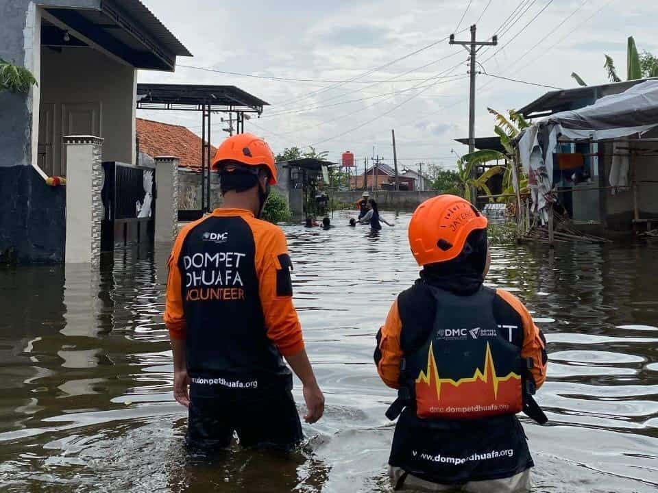 DMC Dompet Dhuafa merespons cepat banjir Pekalongan dan melakukan asesmen daerah terdampak, Rabu (27/11/2024).