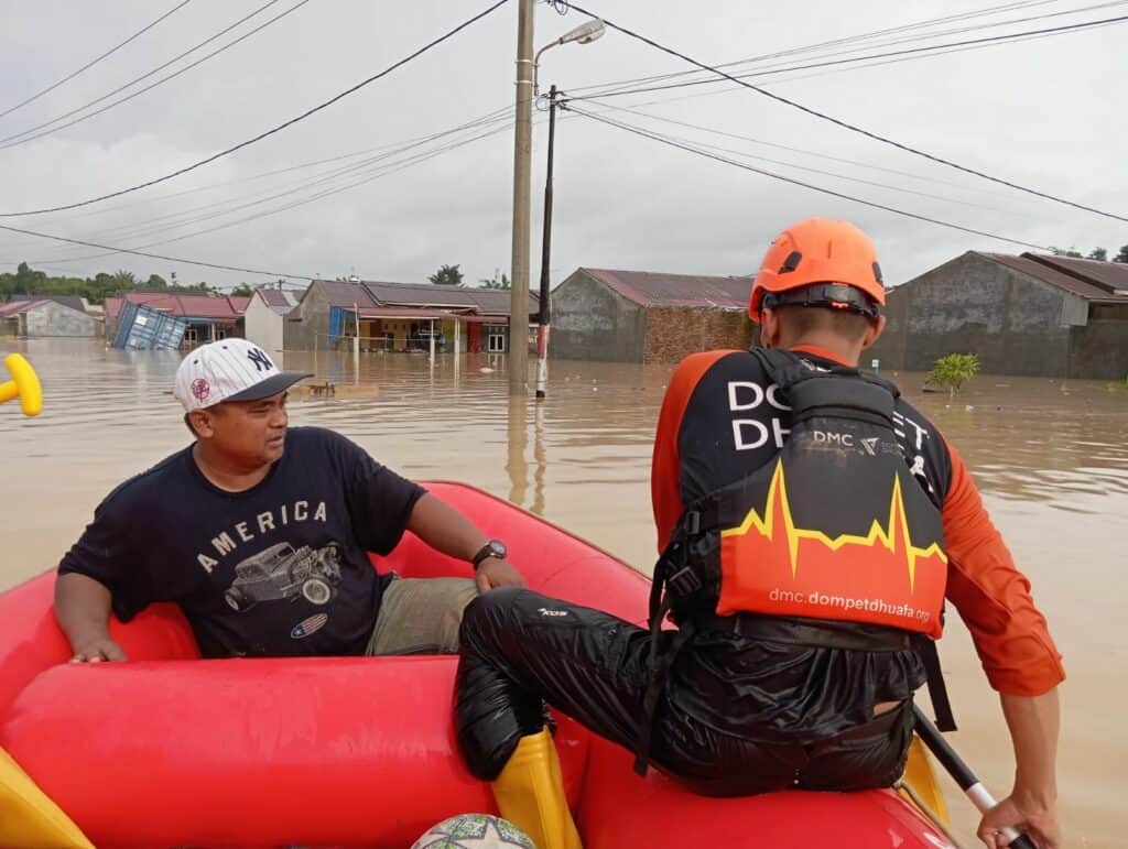 DMC Dompet Dhuafa merespons cepat banjir Pekalongan dan melakukan asesmen daerah terdampak, Rabu (27/11/2024).