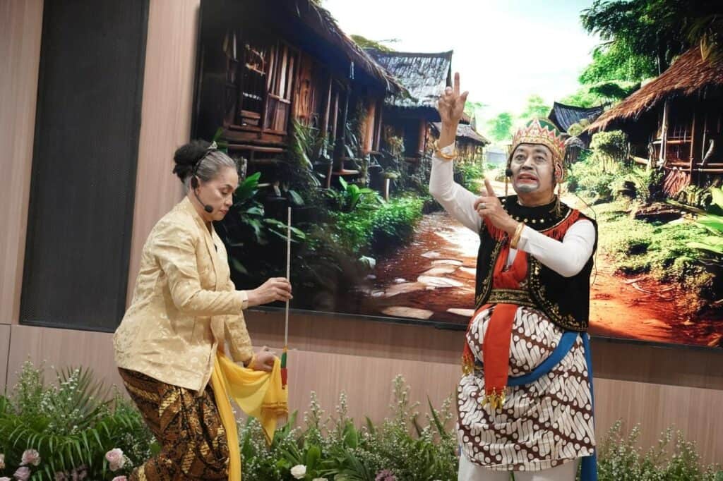 Pentas Budaya Ketoprak ‘Kepemimpinan Profetik untuk Pemberdayaan Masyarakat’ yang diselenggarakan oleh Dompet Dhuafa & Bina Trubus Swadaya di Ruang Sasana Budaya Rumah Kita, Gedung Philanthropy, Jakarta Selatan, Rabu (13/11/2024).