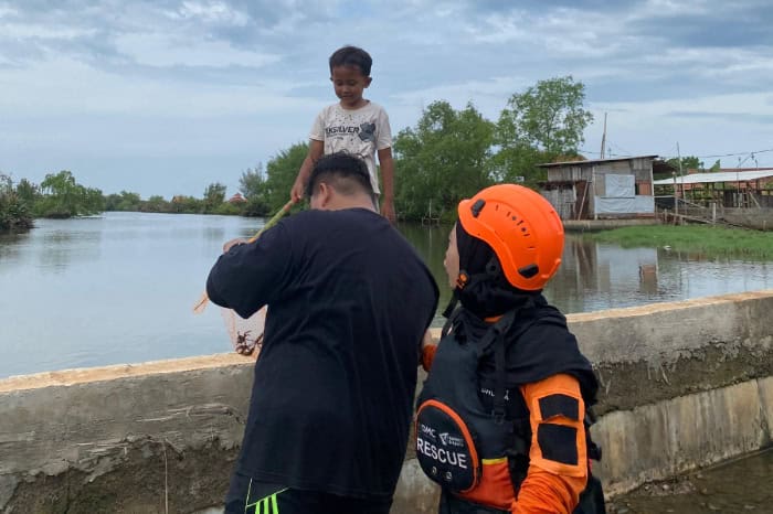 DMC Dompet Dhuafa merespons cepat banjir Pekalongan dan melakukan asesmen daerah terdampak, Rabu (27/11/2024).