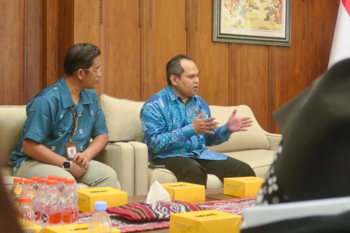 Deputy Director Corporate Secretary Dompet Dhuafa, Dian Mulyadi, dalam Rapat Koordinasi Program Kemanusiaan untuk Palestina di Gedung Konstitusi MOFA RI.