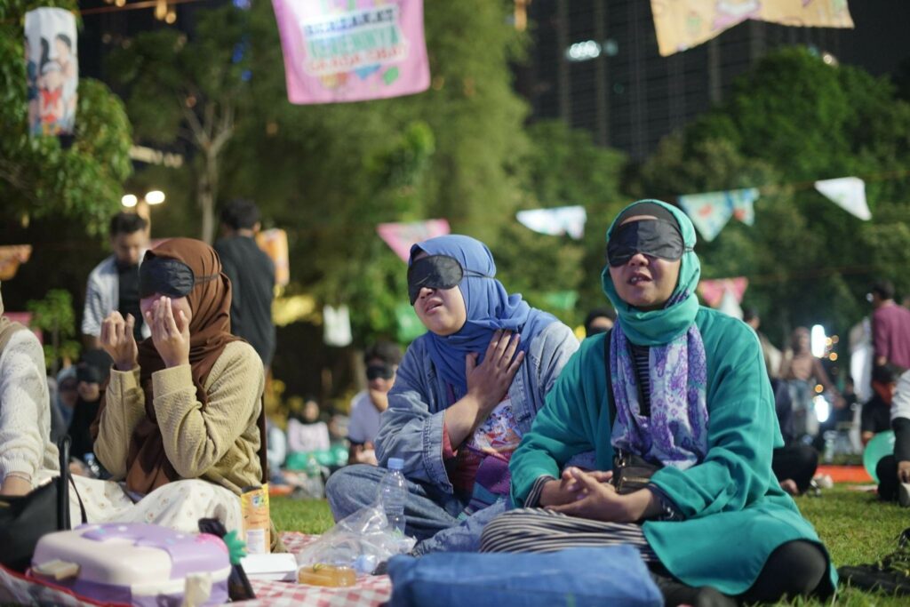 Acara Blind Concert oleh Panji Sakit di Area Softball, GBK, Jakarta, Sabtu (8/2/2025).